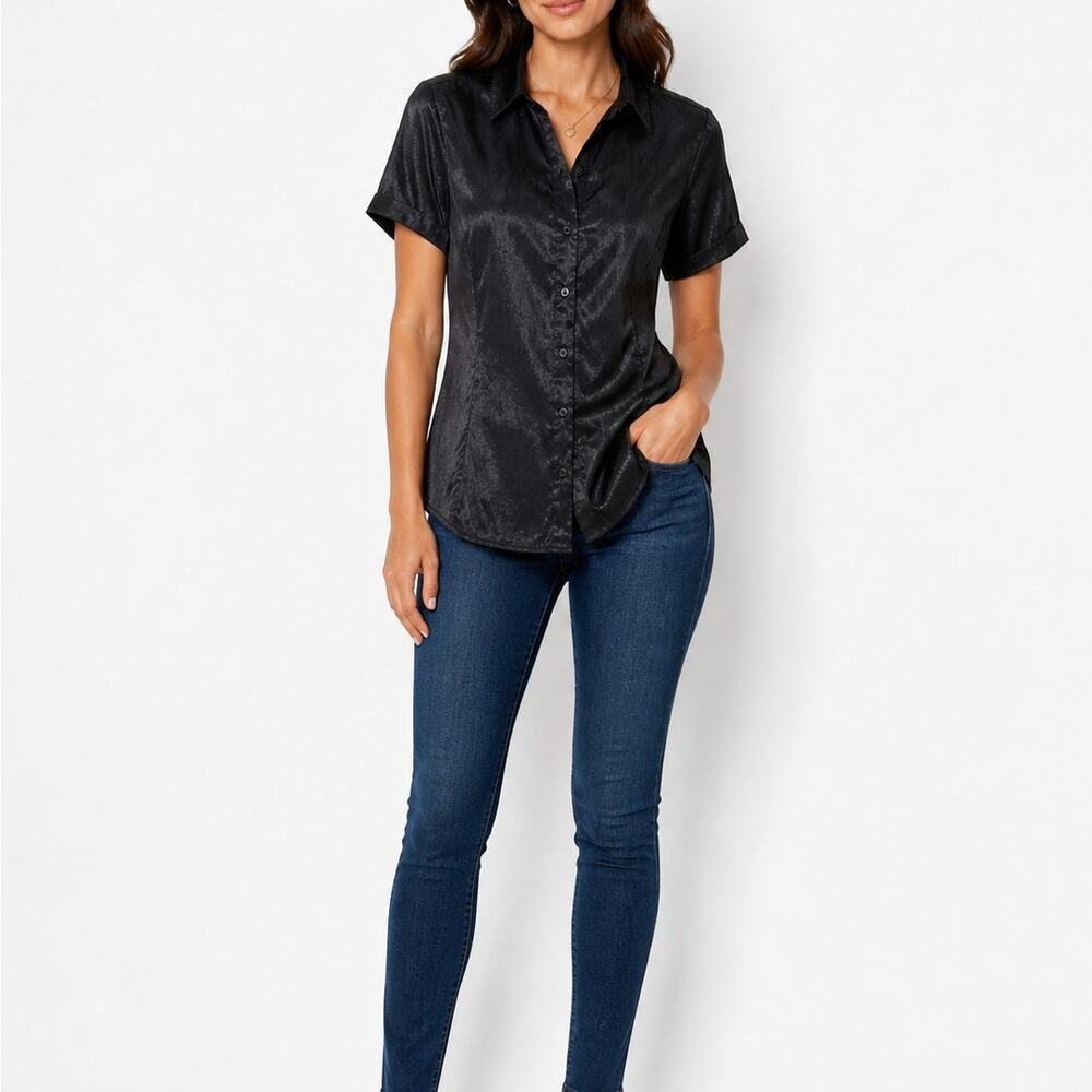 RO & DE Short Sleeve Satin Button Up Blouse